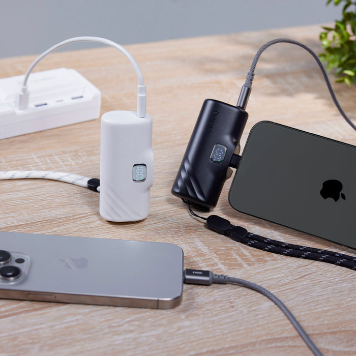 แบตเตอรี่สำรองพกพา ADAM elements Gravity F5L (5000 mAh) สี Black