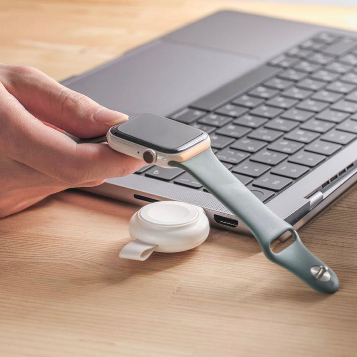แท่นชาร์จไร้สาย ADAM elements OMNIA A1+ สำหรับ Apple Watch สีขาว