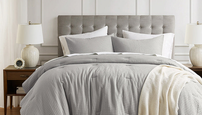 Aera Waffle Gray Comforter