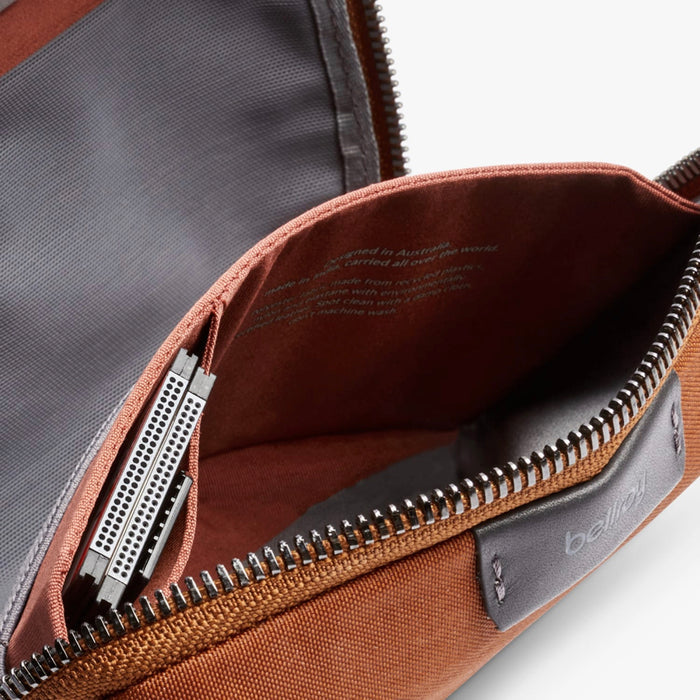 กระเป๋า Bellroy Tech Kit Compact สี Bronze