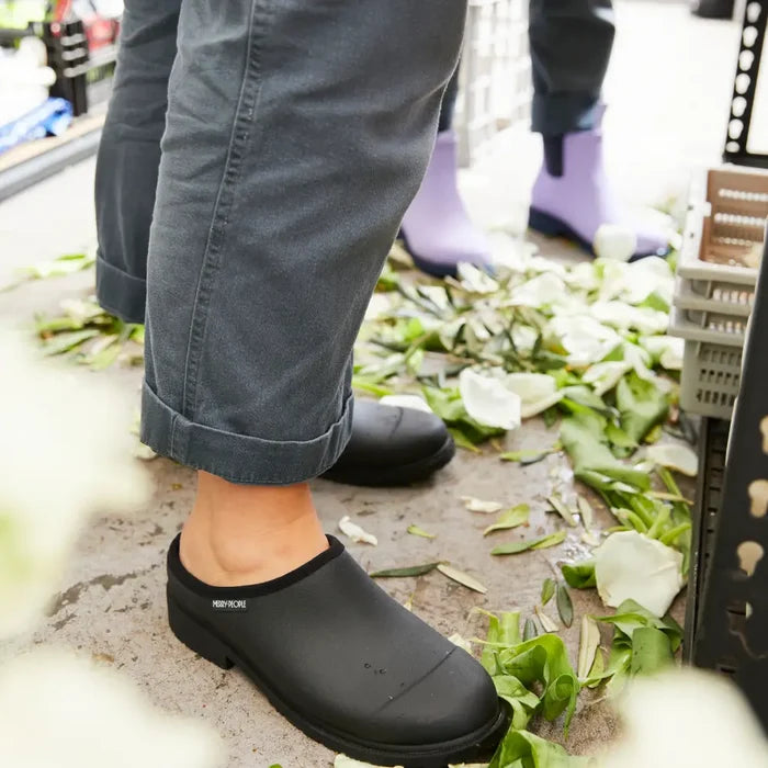 Billie Clog // Black & Black [Retired]
