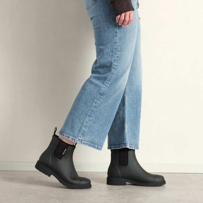 Bobbi Ankle Boot // Black & Black