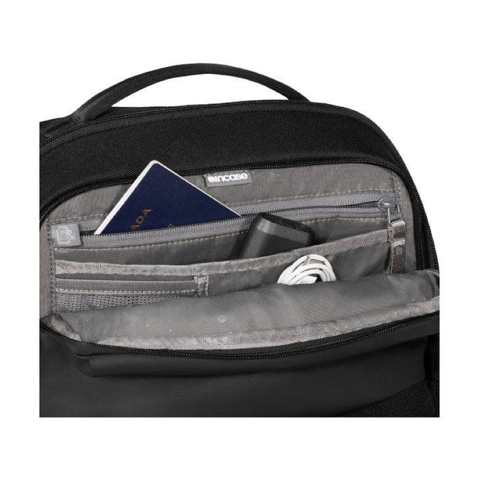 กระเป๋าสะพายหลัง Incase A.R.C. Commuter Pack สี Black