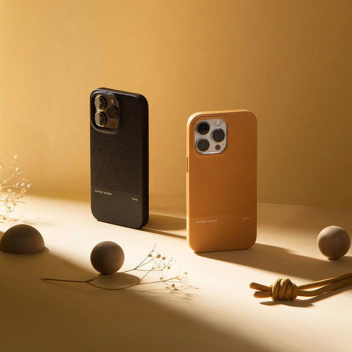 เคส Nativeunion Re-Classic สำหรับ iPhone 14 Pro สี Black