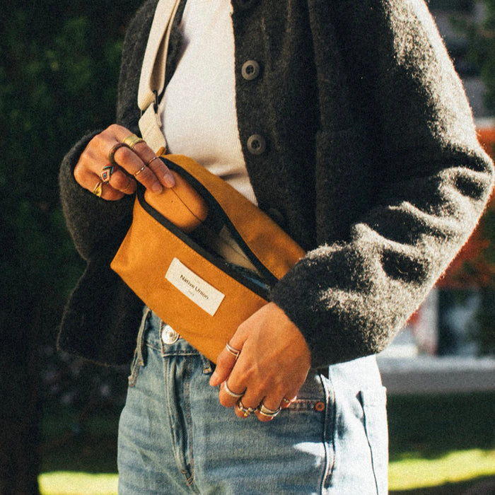 กระเป๋า Nativeunion WFA Crossbody Pouch สี Kraft