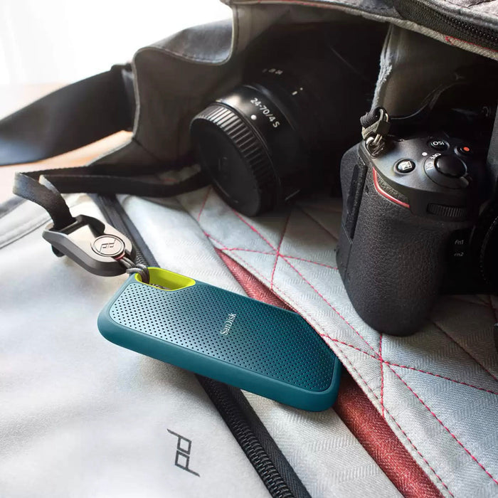 อุปกรณ์จัดเก็บข้อมูล Extreme Portable SSD E61 - Monterey ความเร็วในการอ่านสูงสุด 1,050 MB/s แบรนด์ SANDISK