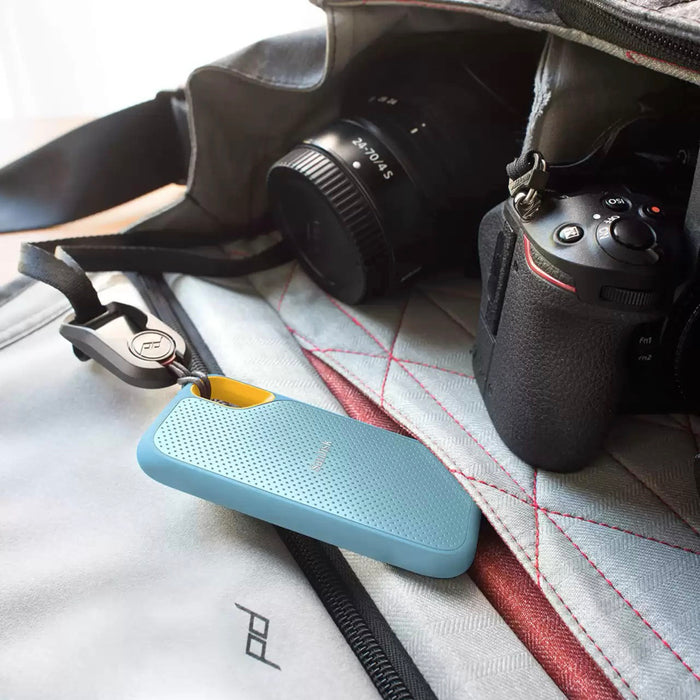 อุปกรณ์จัดเก็บข้อมูล Extreme Portable SSD E61 - SkyBlue ความเร็วในการอ่านสูงสุด 1,050 MB/s แบรนด์ SANDISK